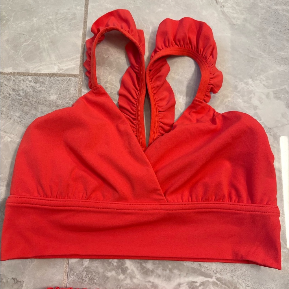 aerie Red Ruffled Strappy Sports Bra and High-Waist Leggings Set - Picture 4 of 9